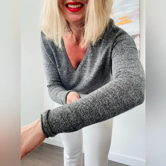 ARITZIA Babaton Erin Sweater - Picture 3 of 13